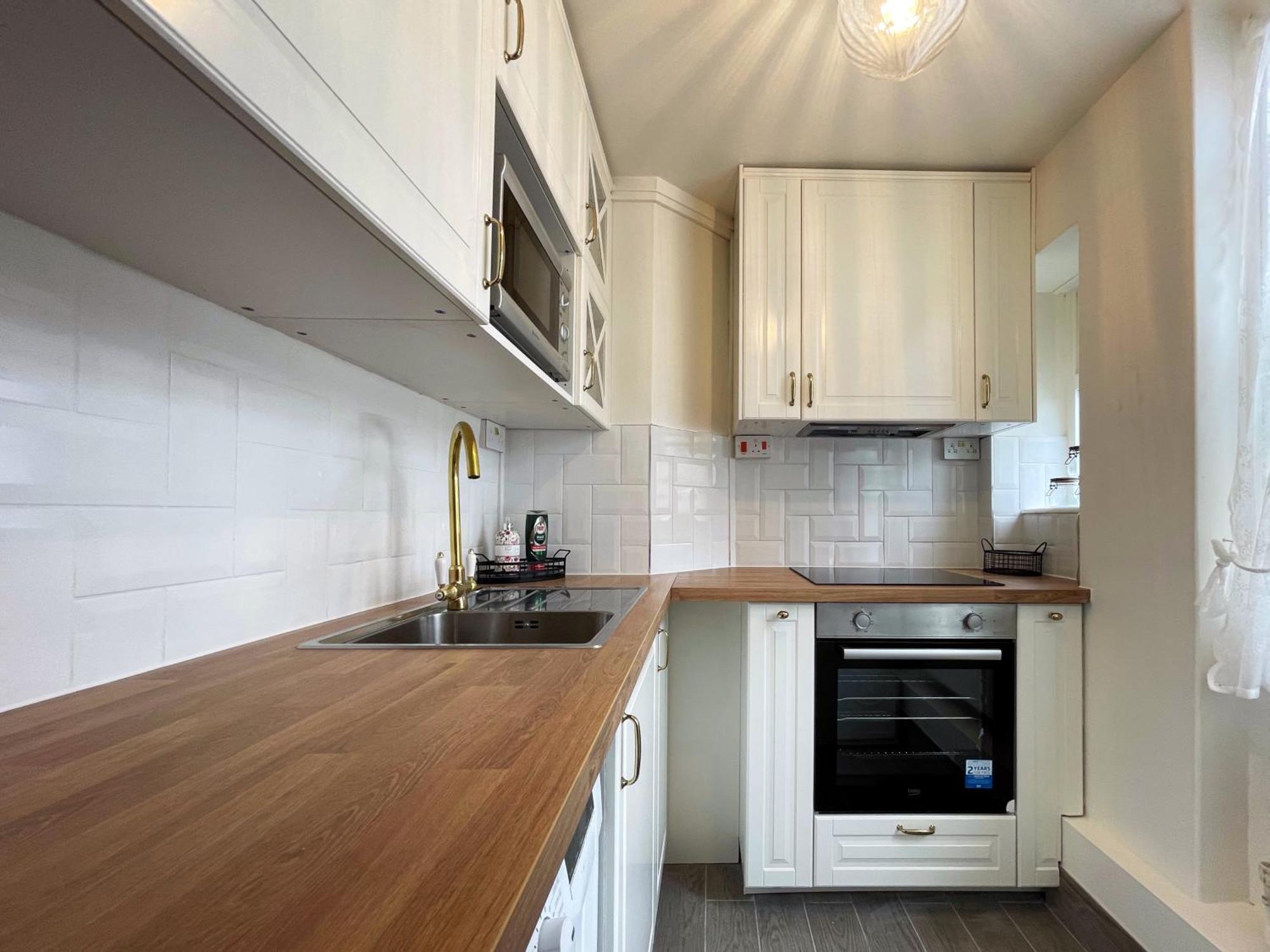 Harper's Place Near Kings Cross - 2 Double Beds, 1 Sofa Bed, Great Location, Ideal For Families Apartamento Londres